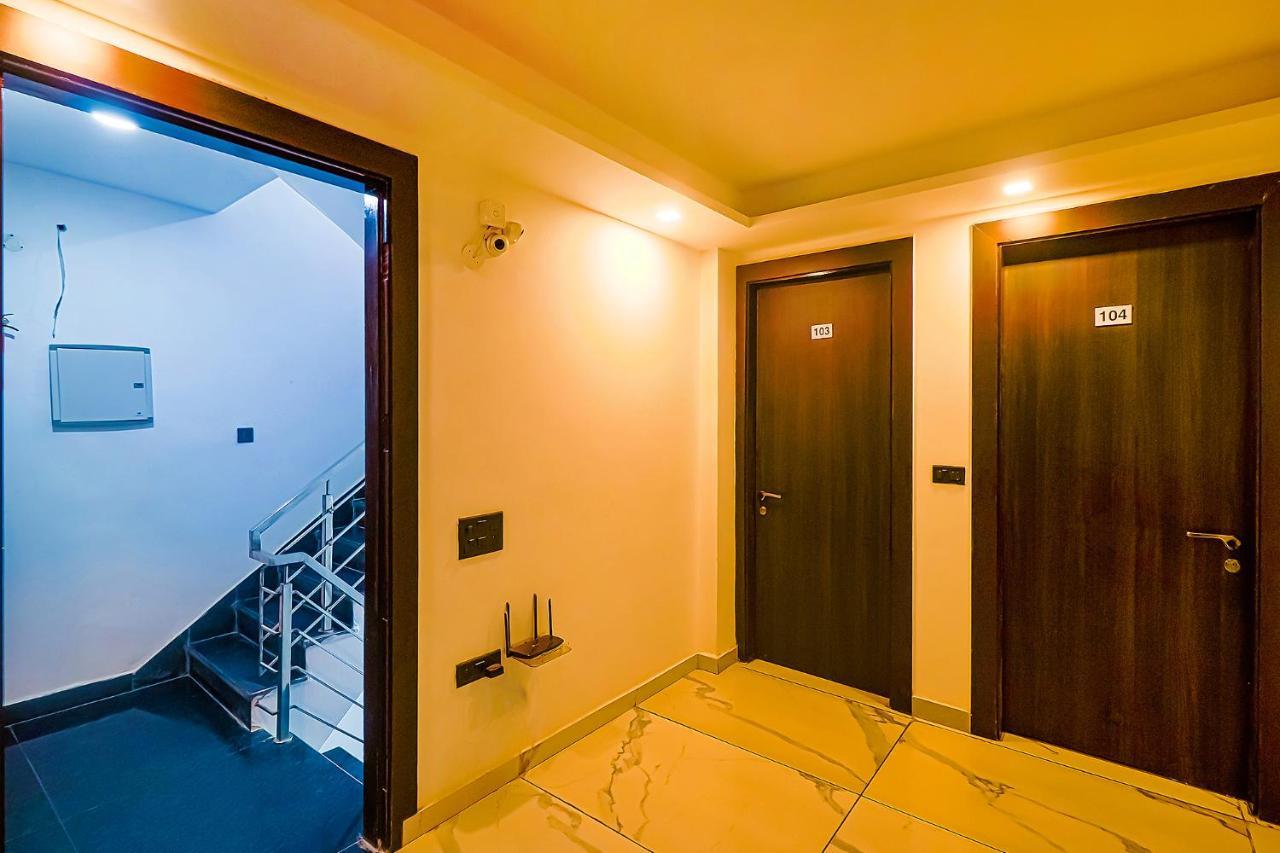 Fabhotel Kiara The Private Suites Delhi  Exterior foto
