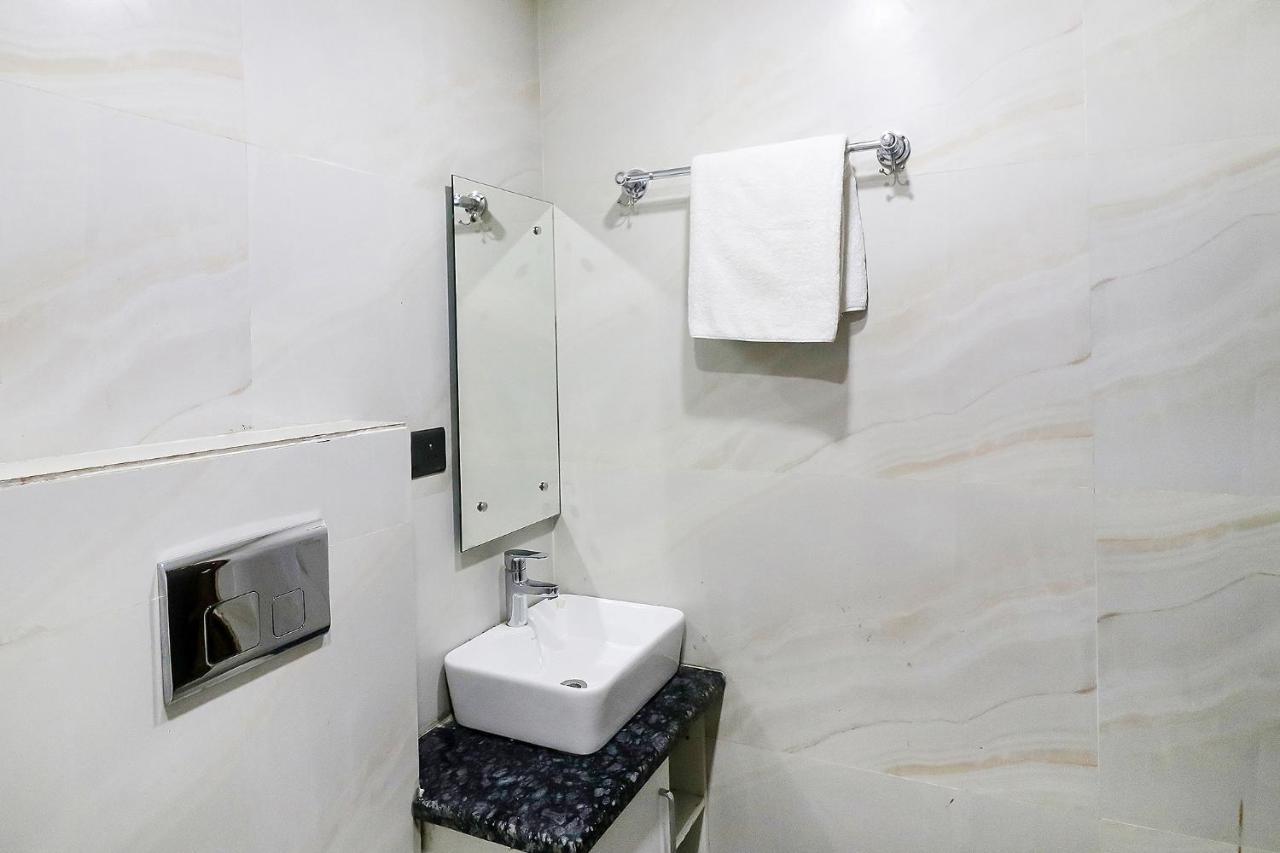 Fabhotel Kiara The Private Suites Delhi  Exterior foto